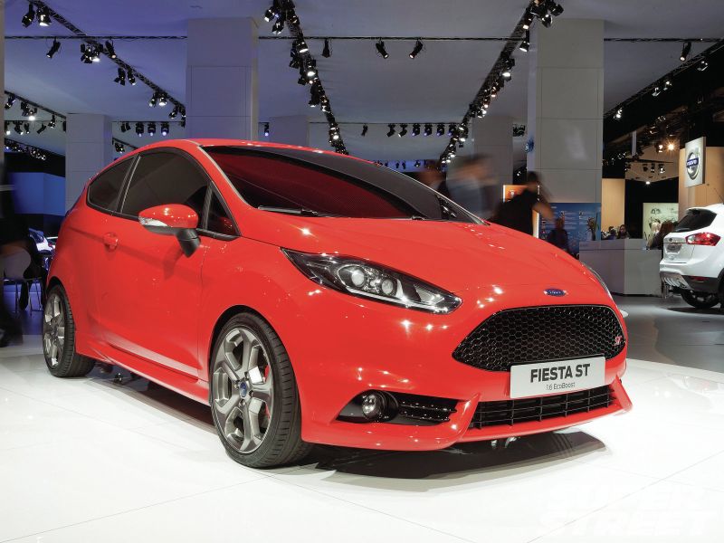 sstp-1201-01+ford-fiesta-st-concept+cover