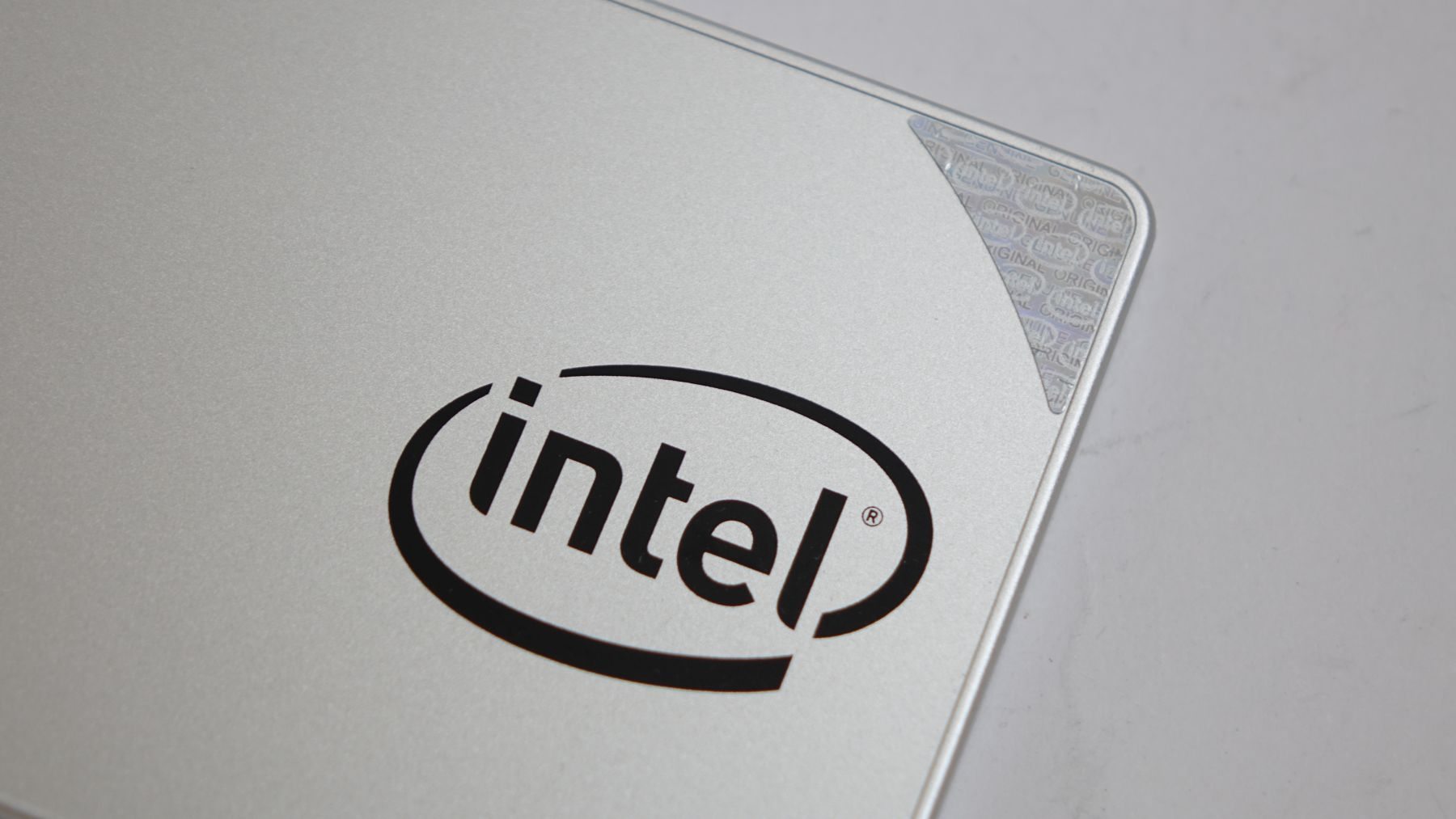Intel SSD 540S logo