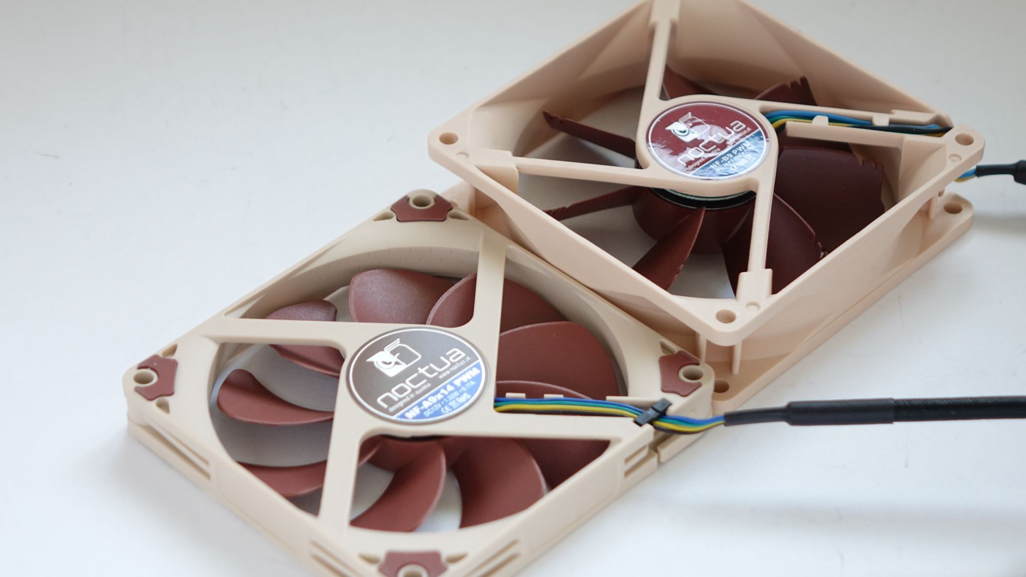 Разница между Noctua NF-A9 FLX и Noctua NF-A9x14 PWM