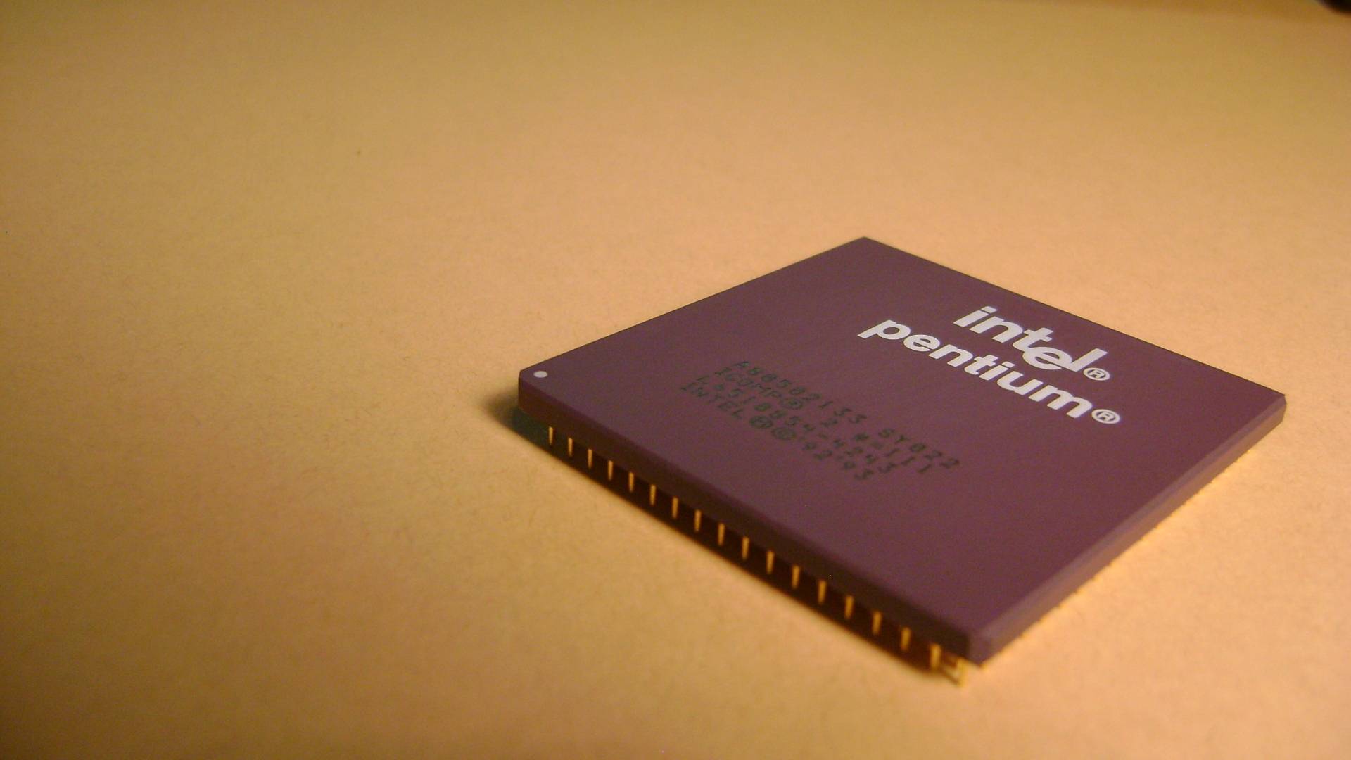387771-computers-intel-pentim-processor