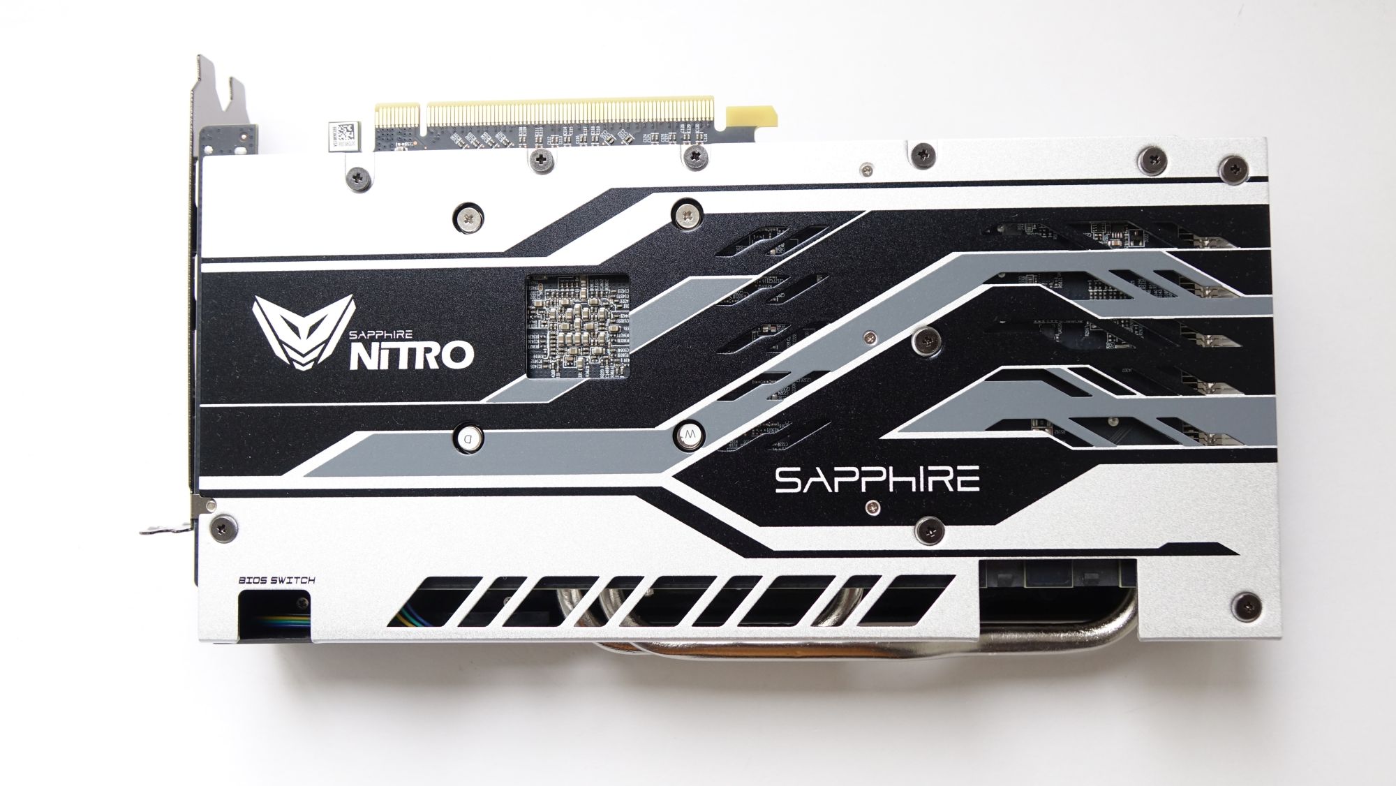 Sapphire Nitro+ RX 590 8G G5 сзади