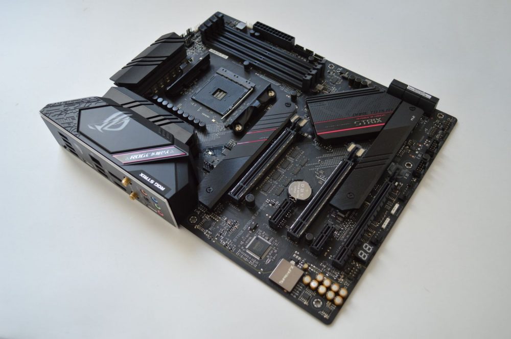 Asus rog strix b550. ROG Strix b550-e Gaming. Материнка ASUS ROG Strix b550 e Gaming. ASUS ROG Strix AMD b550 a. ASUS Материнские платы 550.