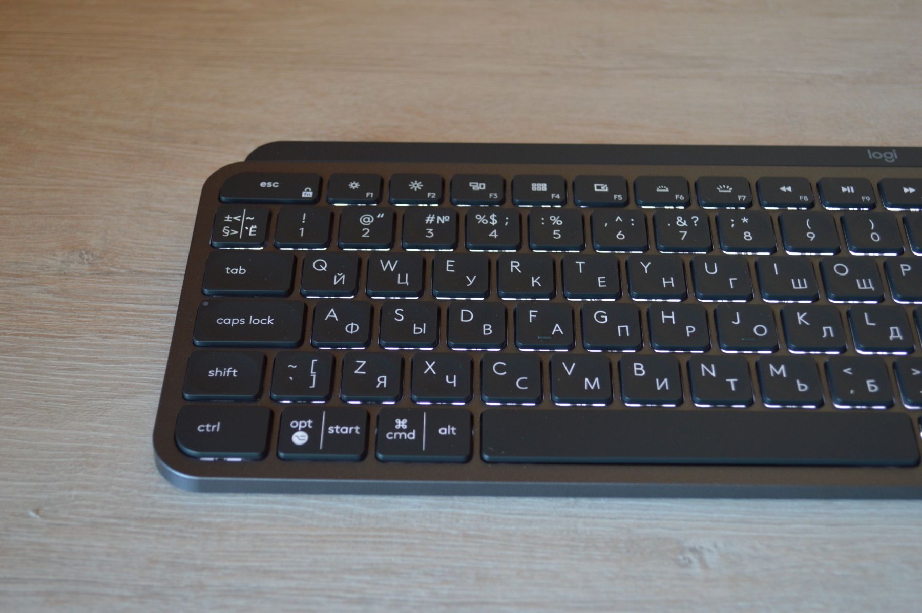 Обзор беспроводной клавиатуры Logitech MX Keys
