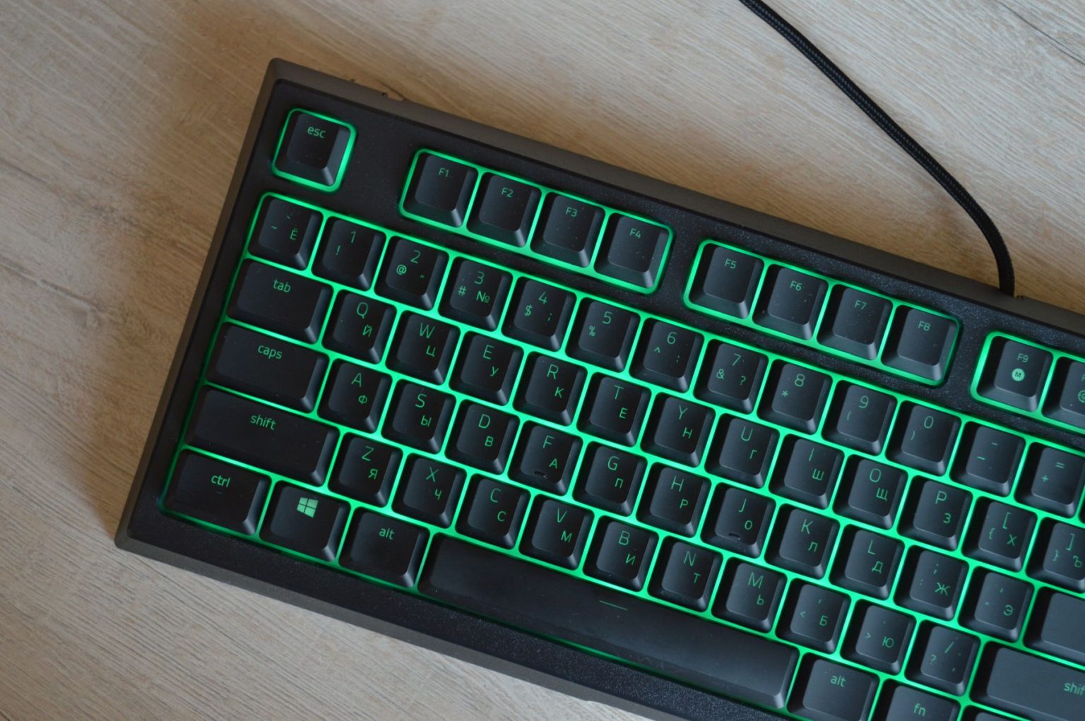 Как менять подсветку на клавиатуре razer ornata v2