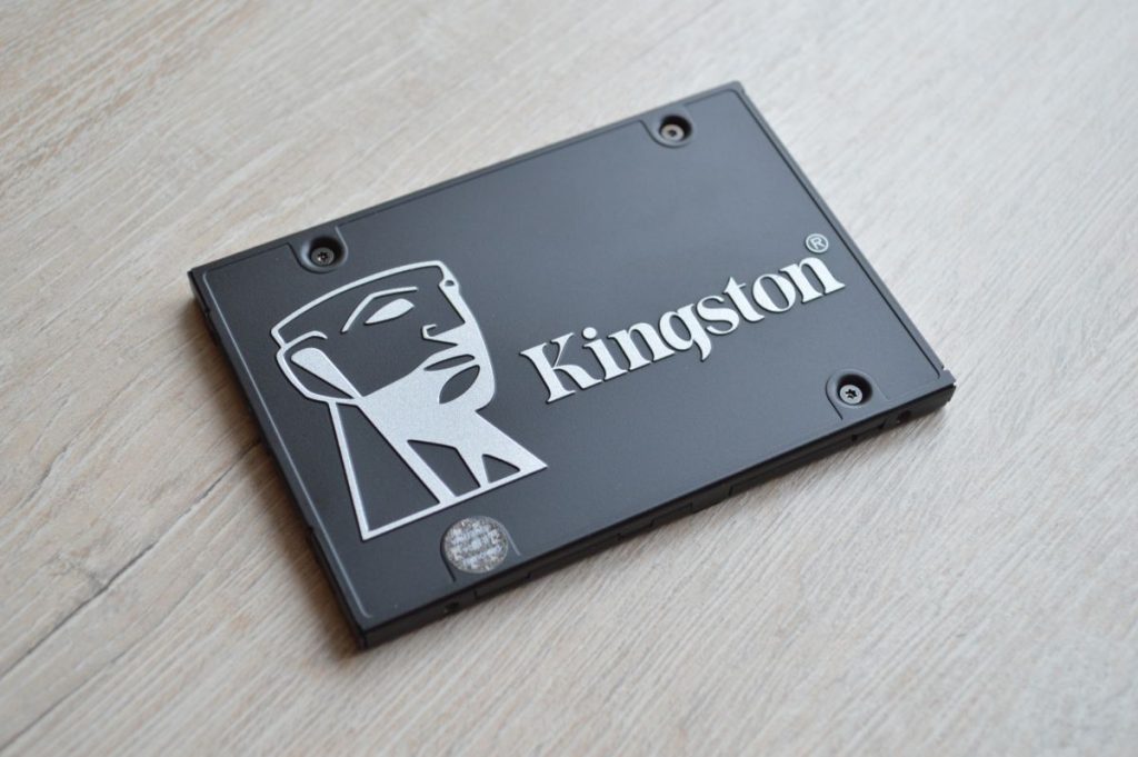 Kingston KC600 1 Тбайт