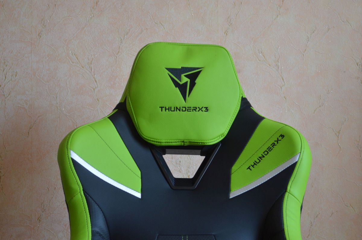 подголовник ThunderX3 TC5