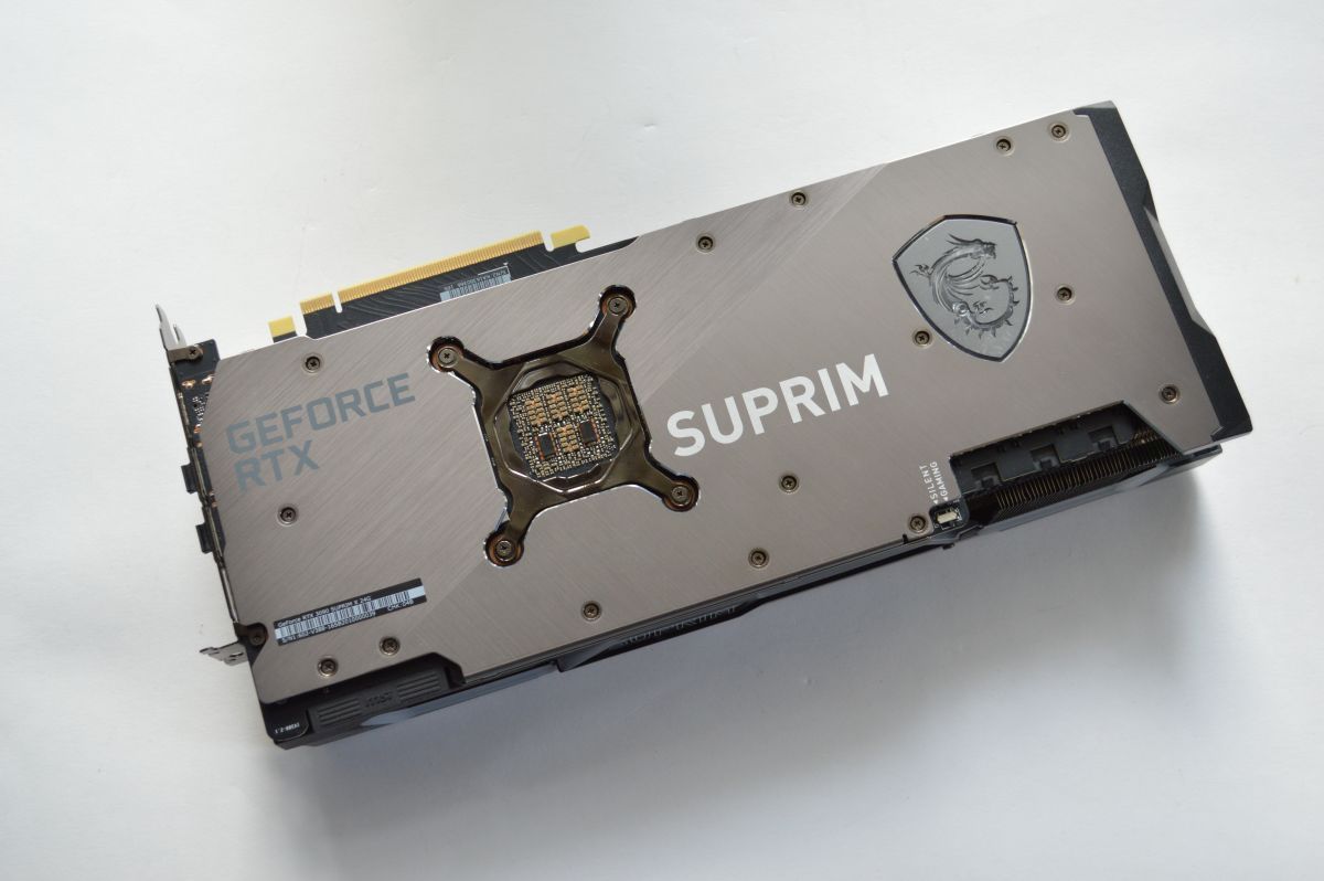 MSI GeForce RTX 3090 Suprim X 24G сзади