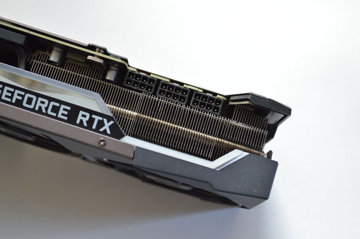 MSI GeForce RTX 3090 Suprim X 24G питание