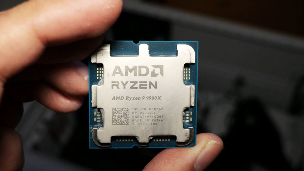 AMD Ryzen 9 9900X