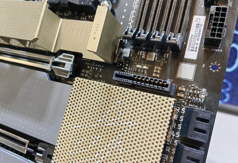 X870EA Wi-Fi PhantomLink Edition
