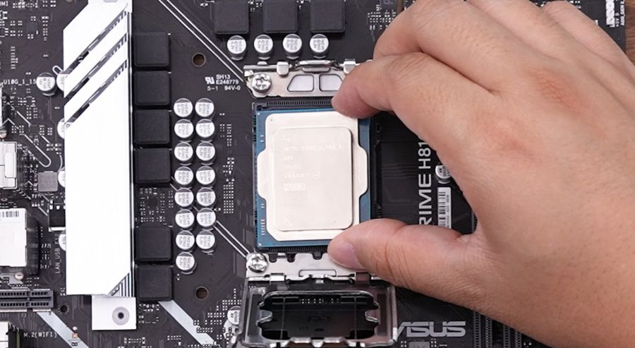 Intel Core Ultra 3 205
